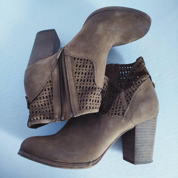 ALDO Brown Suede Booties - Picture 6 of 6